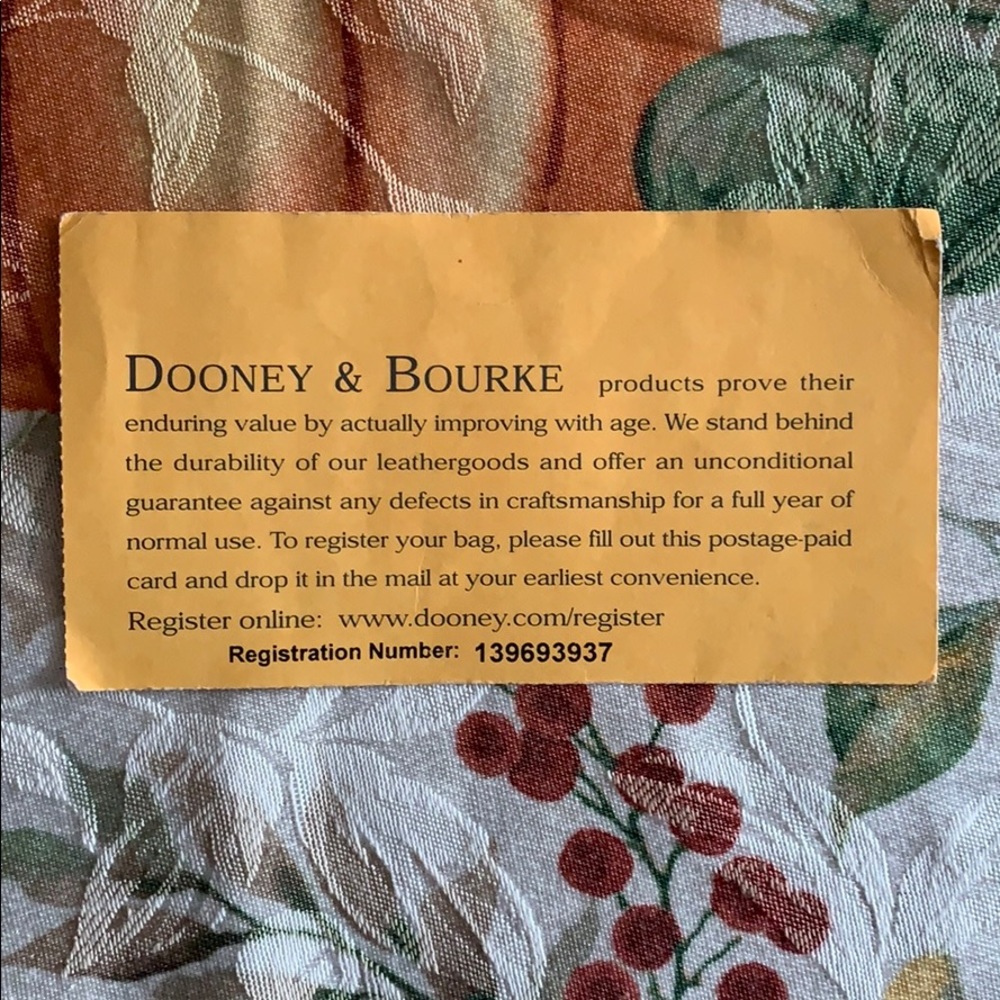 Dooney & Bourke genuine leather purse. - Picture 4 of 5